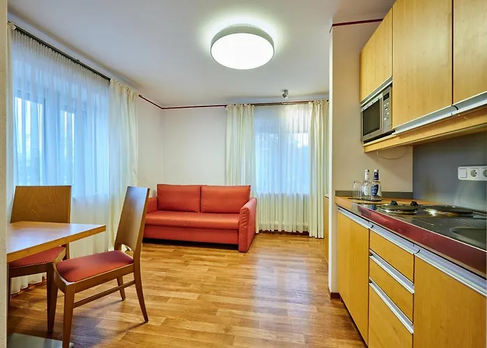 아파트호텔 Gaestehaus Wenisch 스트라우빙